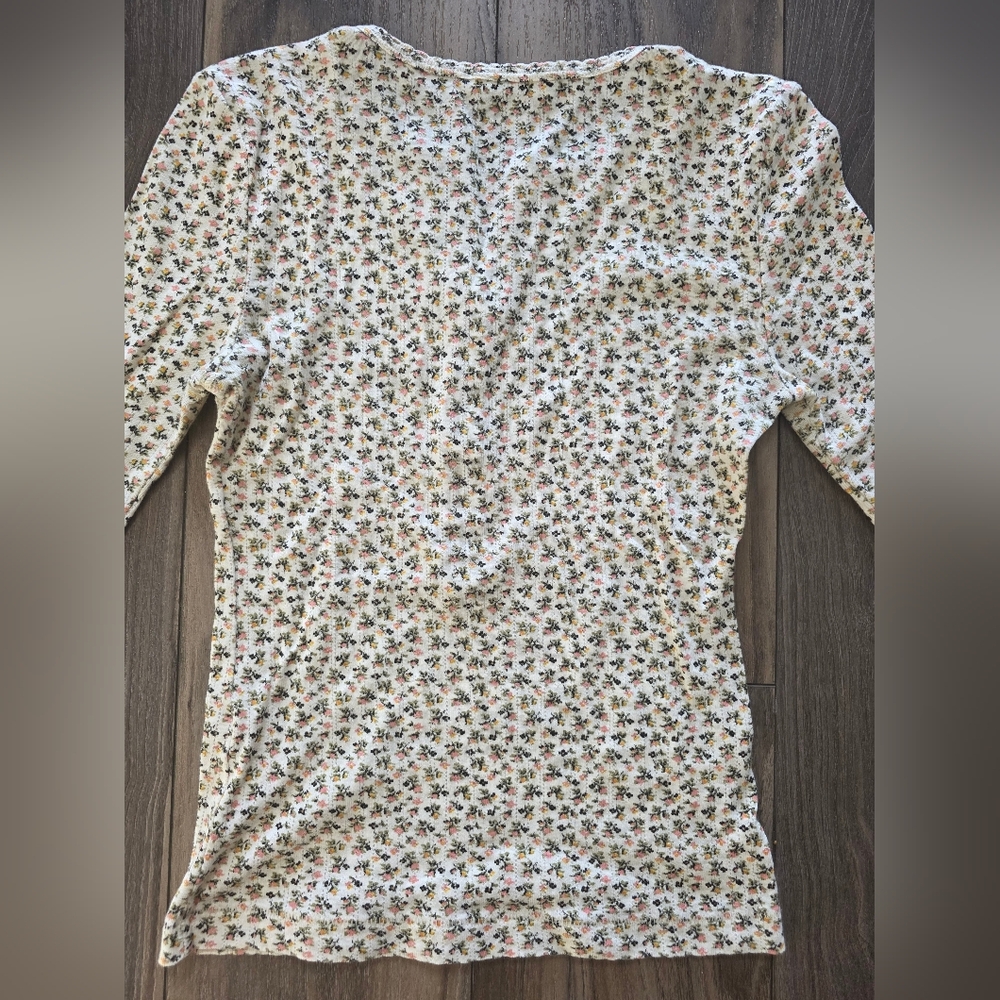 Dôen Paola Tee in Sunlit Secret Garden - Picture 12 of 13